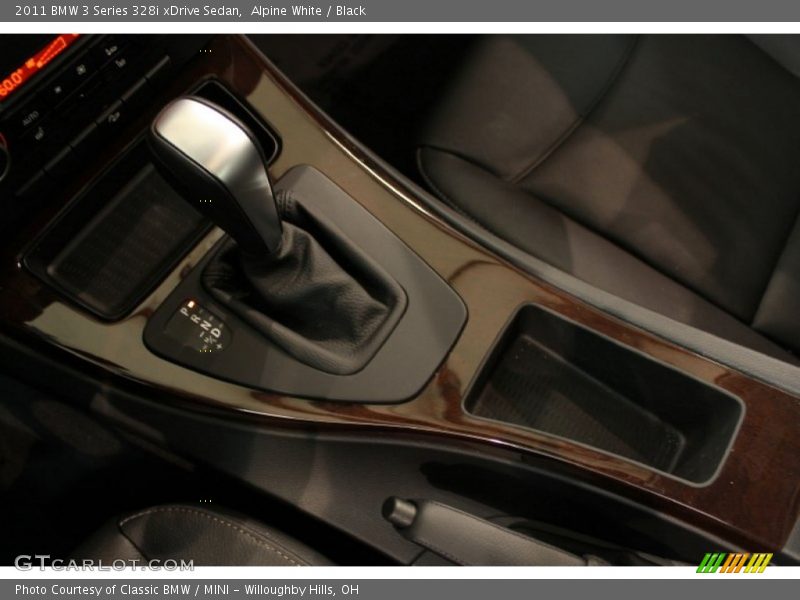 Alpine White / Black 2011 BMW 3 Series 328i xDrive Sedan