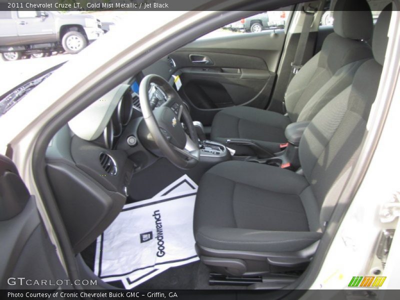 Gold Mist Metallic / Jet Black 2011 Chevrolet Cruze LT