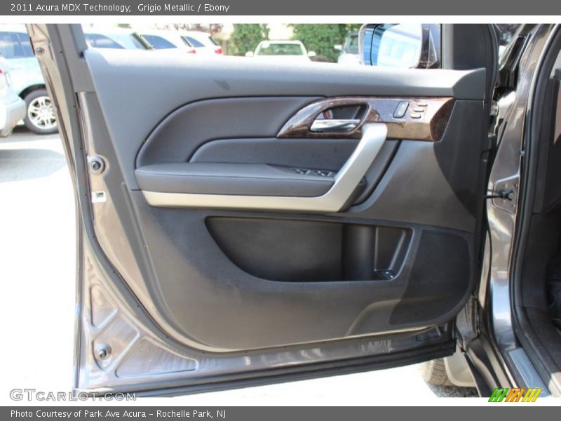 Door Panel of 2011 MDX Technology