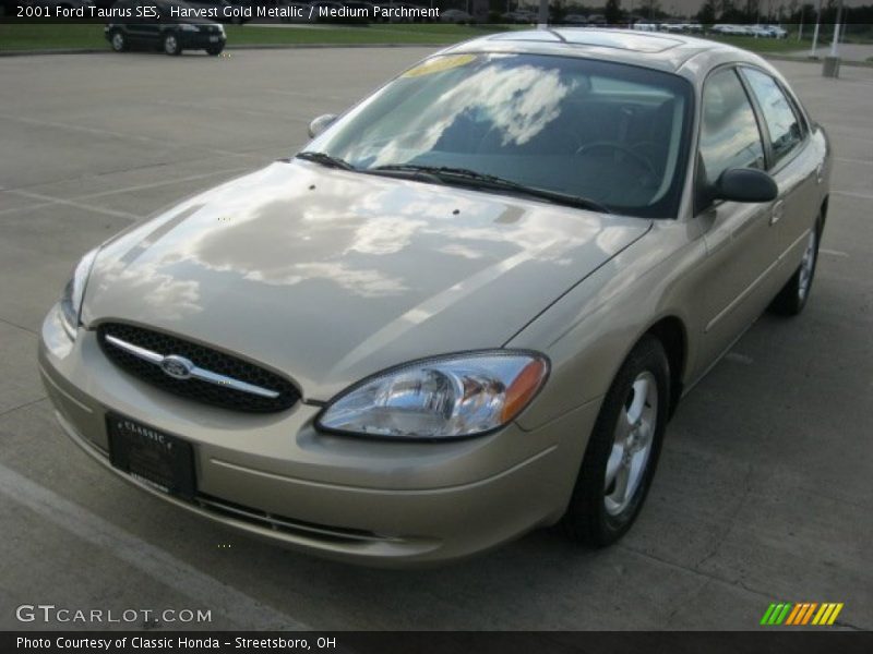 Harvest Gold Metallic / Medium Parchment 2001 Ford Taurus SES