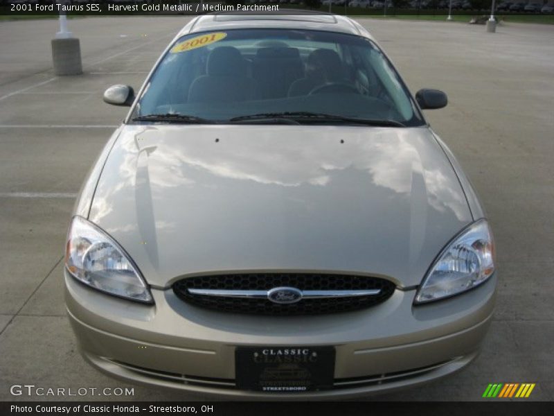 Harvest Gold Metallic / Medium Parchment 2001 Ford Taurus SES