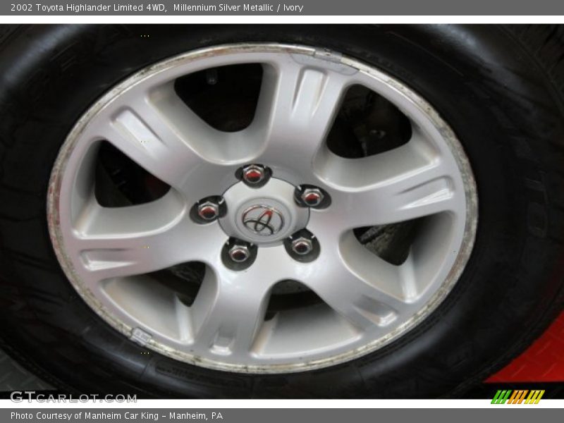 Millennium Silver Metallic / Ivory 2002 Toyota Highlander Limited 4WD