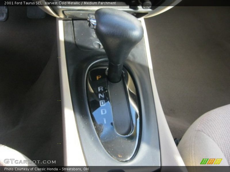 Harvest Gold Metallic / Medium Parchment 2001 Ford Taurus SES