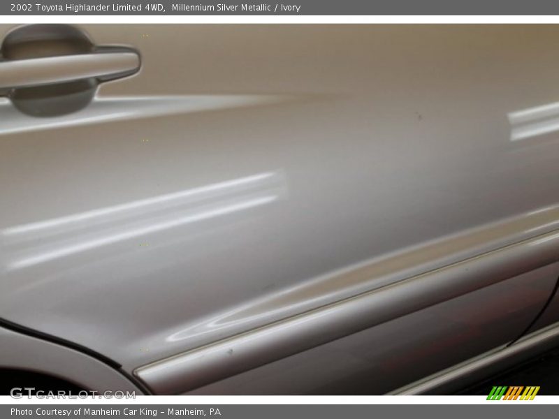 Millennium Silver Metallic / Ivory 2002 Toyota Highlander Limited 4WD