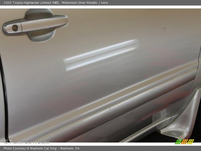 Millennium Silver Metallic / Ivory 2002 Toyota Highlander Limited 4WD