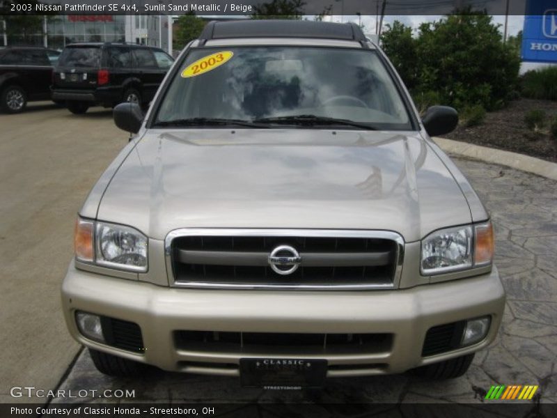 Sunlit Sand Metallic / Beige 2003 Nissan Pathfinder SE 4x4