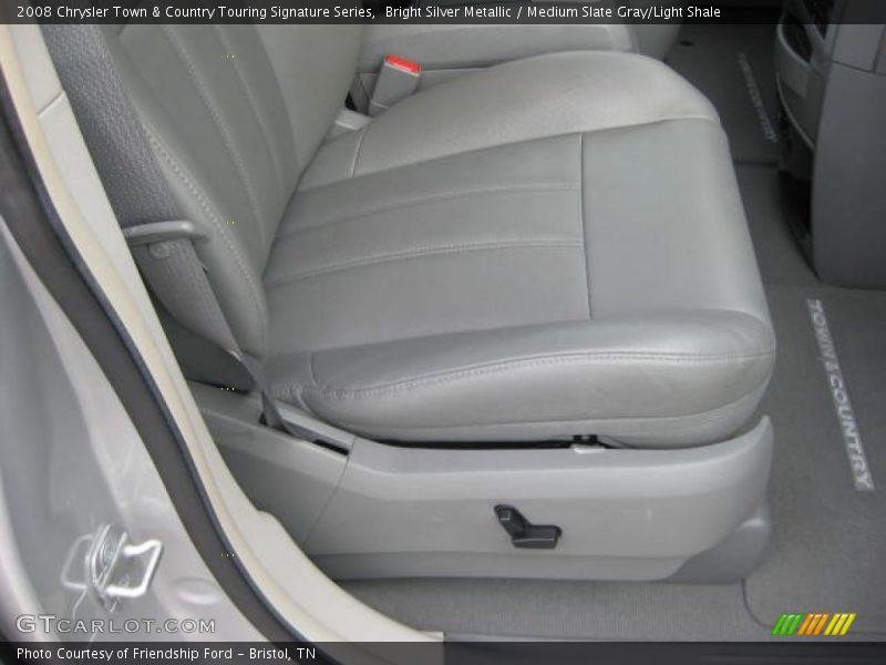 Bright Silver Metallic / Medium Slate Gray/Light Shale 2008 Chrysler Town & Country Touring Signature Series