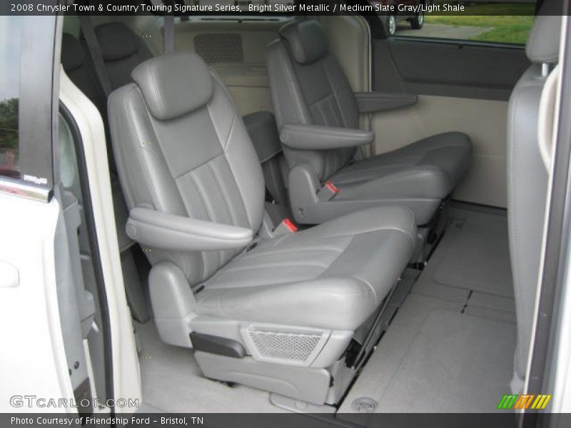 Bright Silver Metallic / Medium Slate Gray/Light Shale 2008 Chrysler Town & Country Touring Signature Series