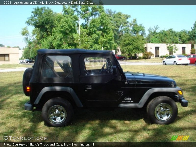 Black Clearcoat / Dark Slate Gray 2003 Jeep Wrangler SE 4x4