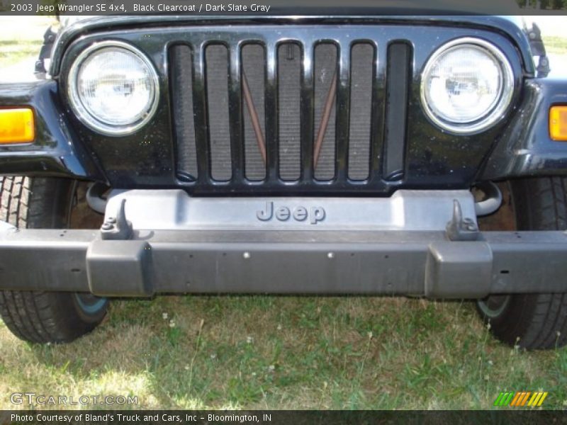 Black Clearcoat / Dark Slate Gray 2003 Jeep Wrangler SE 4x4