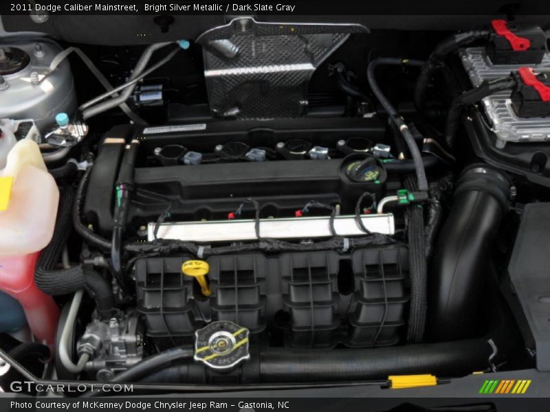 Bright Silver Metallic / Dark Slate Gray 2011 Dodge Caliber Mainstreet