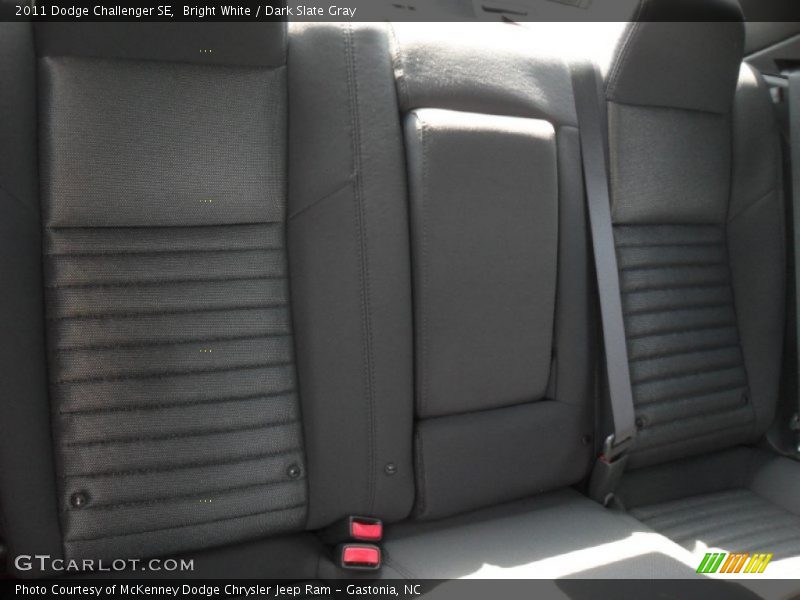 Bright White / Dark Slate Gray 2011 Dodge Challenger SE