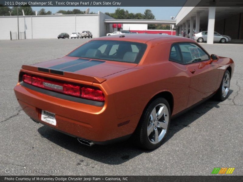 Toxic Orange Pearl / Dark Slate Gray 2011 Dodge Challenger SE
