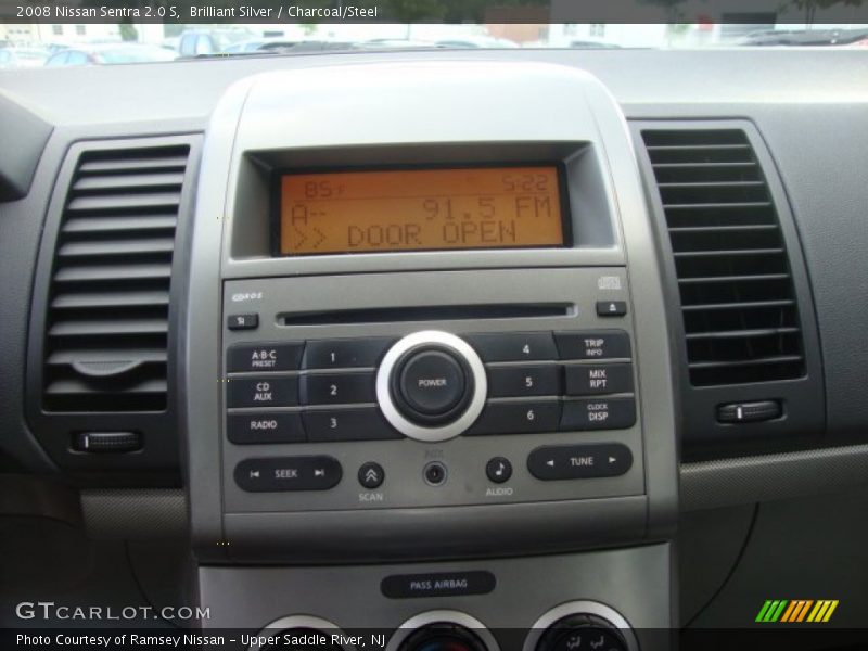 Brilliant Silver / Charcoal/Steel 2008 Nissan Sentra 2.0 S