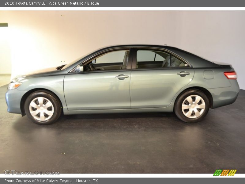Aloe Green Metallic / Bisque 2010 Toyota Camry LE