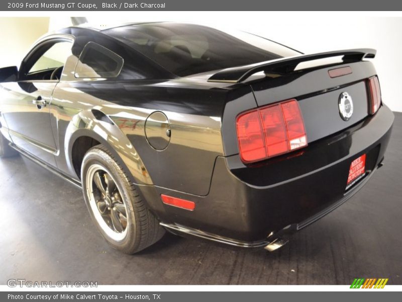 Black / Dark Charcoal 2009 Ford Mustang GT Coupe