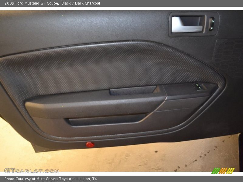 Black / Dark Charcoal 2009 Ford Mustang GT Coupe