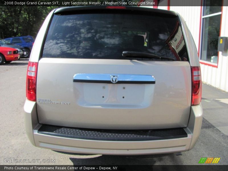 Light Sandstone Metallic / Medium Slate Gray/Light Shale 2008 Dodge Grand Caravan SXT