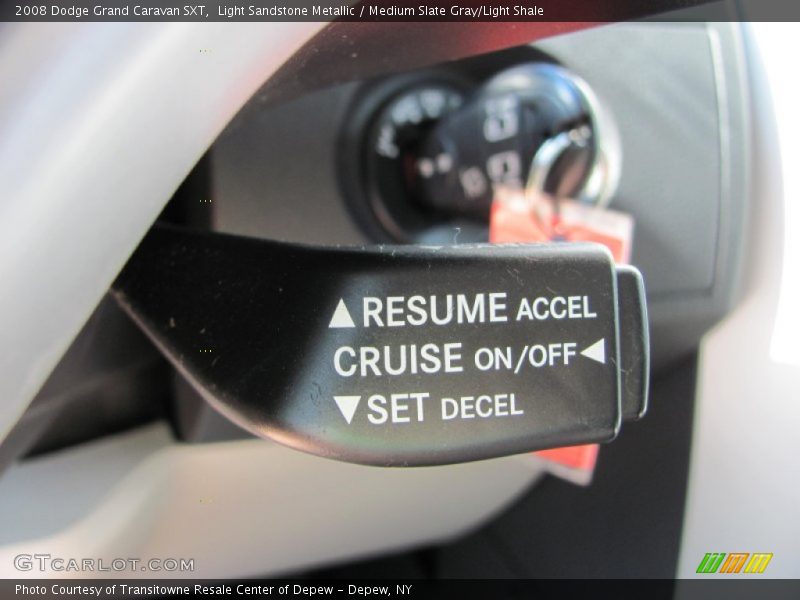 Light Sandstone Metallic / Medium Slate Gray/Light Shale 2008 Dodge Grand Caravan SXT