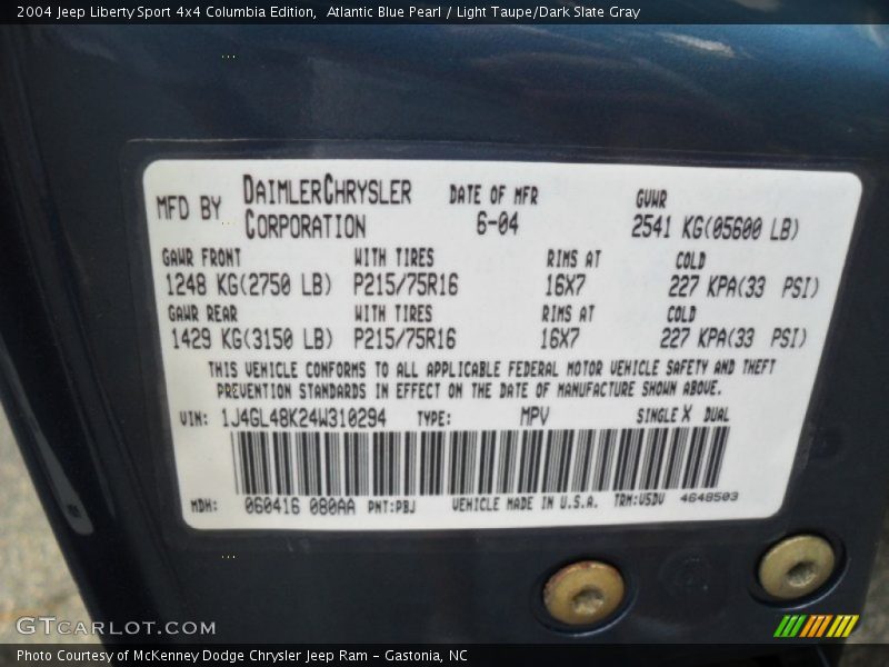 Atlantic Blue Pearl / Light Taupe/Dark Slate Gray 2004 Jeep Liberty Sport 4x4 Columbia Edition