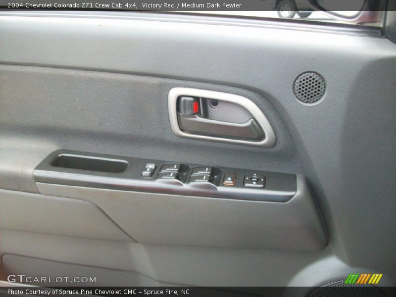 Victory Red / Medium Dark Pewter 2004 Chevrolet Colorado Z71 Crew Cab 4x4