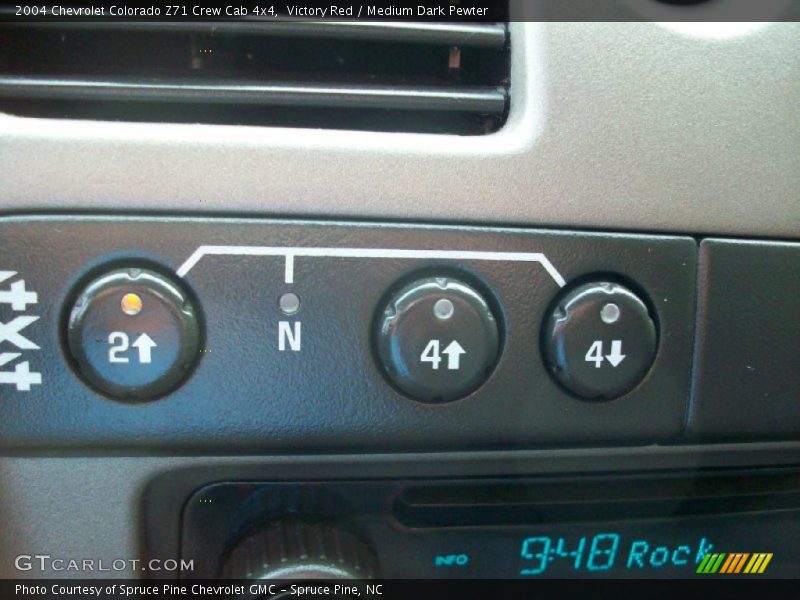 Victory Red / Medium Dark Pewter 2004 Chevrolet Colorado Z71 Crew Cab 4x4