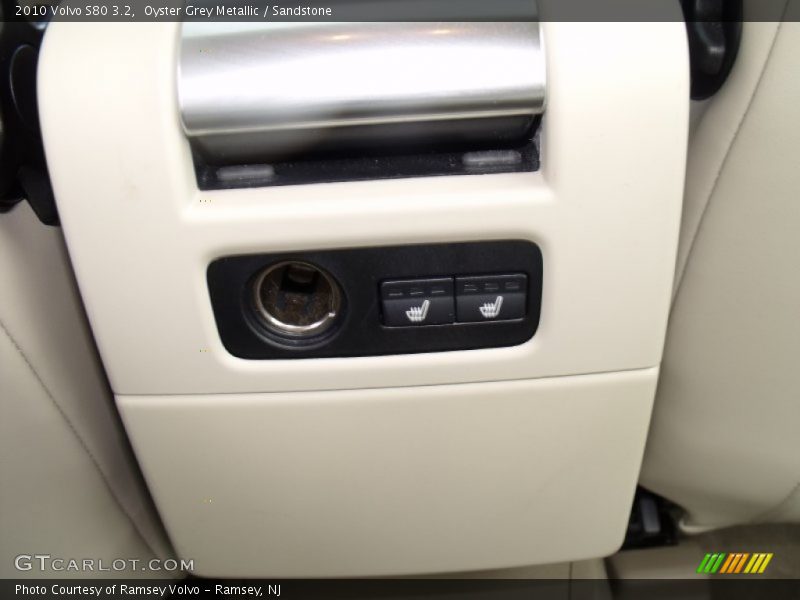 Oyster Grey Metallic / Sandstone 2010 Volvo S80 3.2