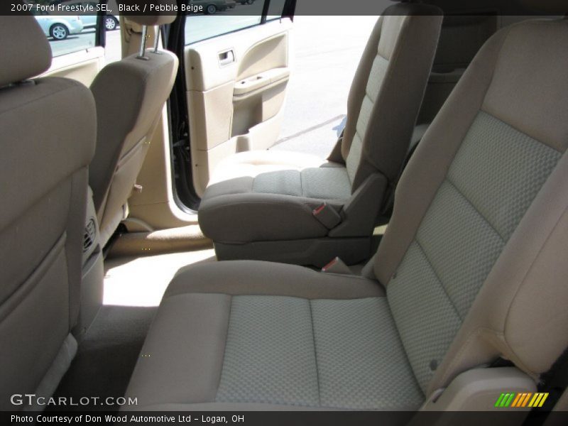 Black / Pebble Beige 2007 Ford Freestyle SEL