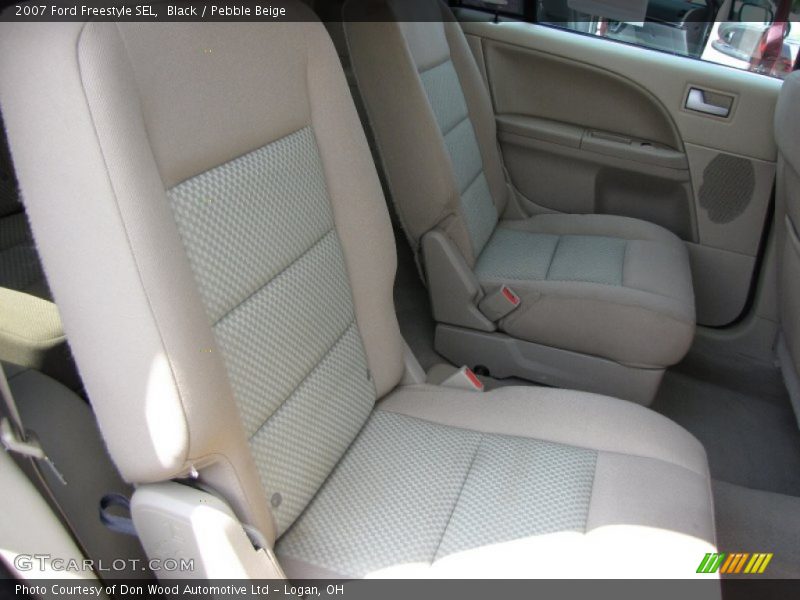 Black / Pebble Beige 2007 Ford Freestyle SEL