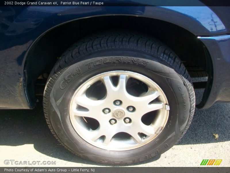 Patriot Blue Pearl / Taupe 2002 Dodge Grand Caravan eX