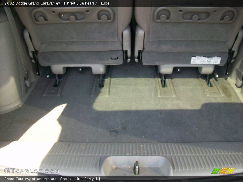  2002 Grand Caravan eX Trunk