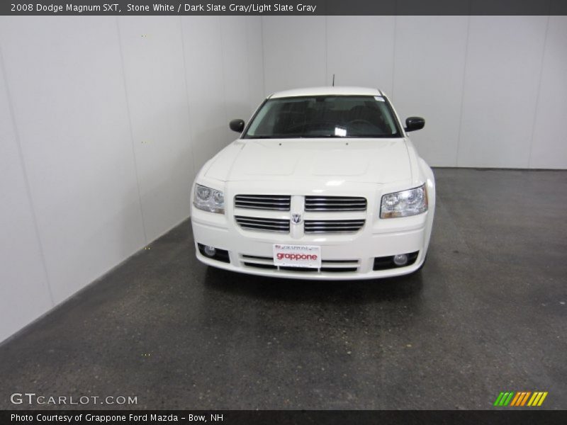 Stone White / Dark Slate Gray/Light Slate Gray 2008 Dodge Magnum SXT