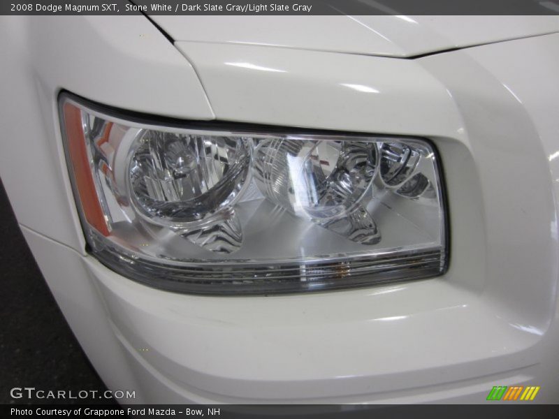 Stone White / Dark Slate Gray/Light Slate Gray 2008 Dodge Magnum SXT