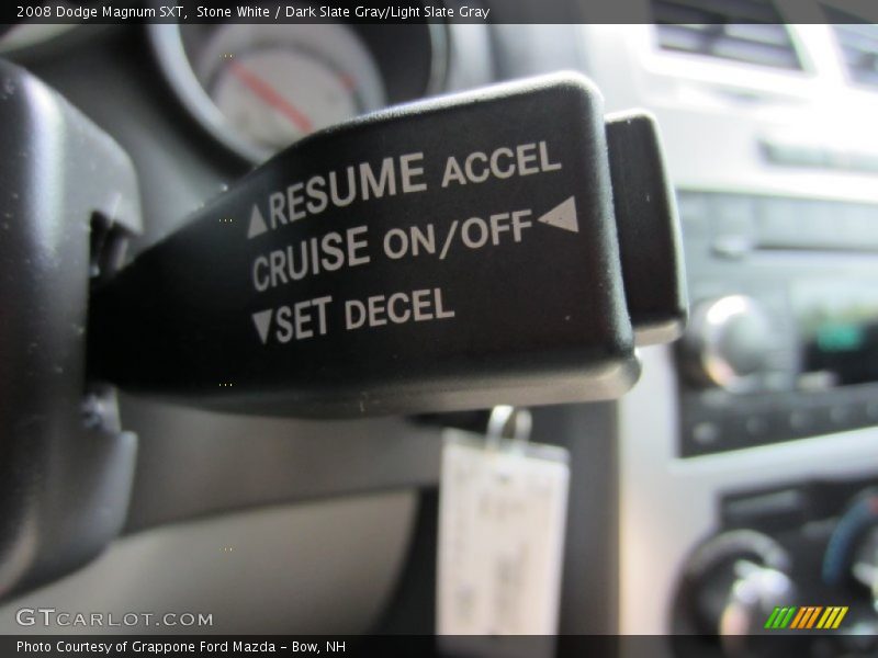 Stone White / Dark Slate Gray/Light Slate Gray 2008 Dodge Magnum SXT