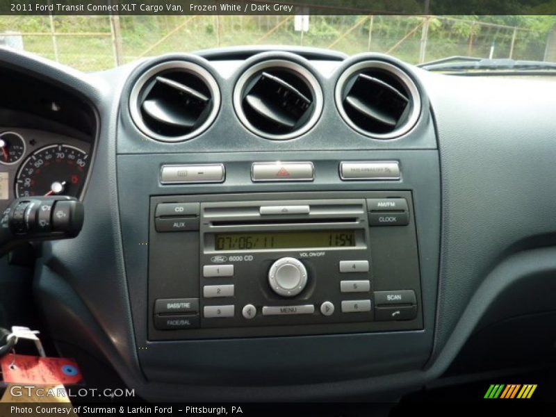 Controls of 2011 Transit Connect XLT Cargo Van