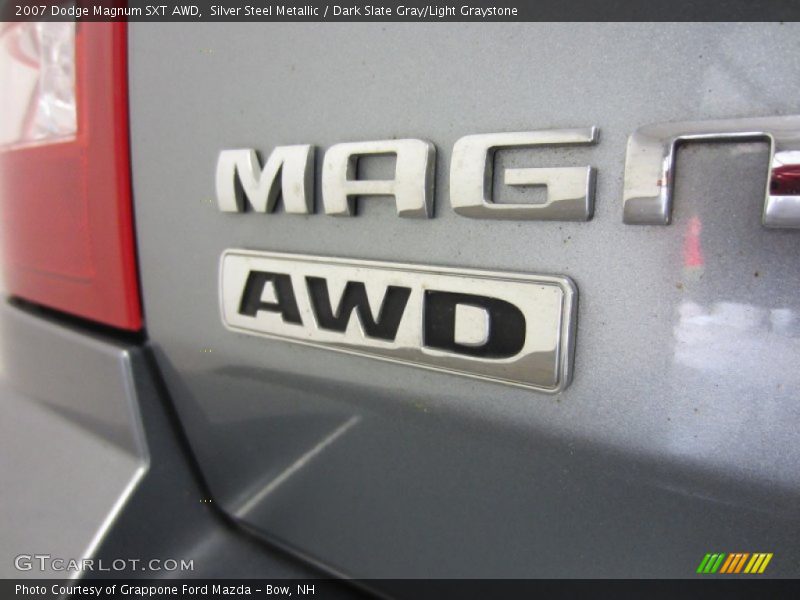  2007 Magnum SXT AWD Logo