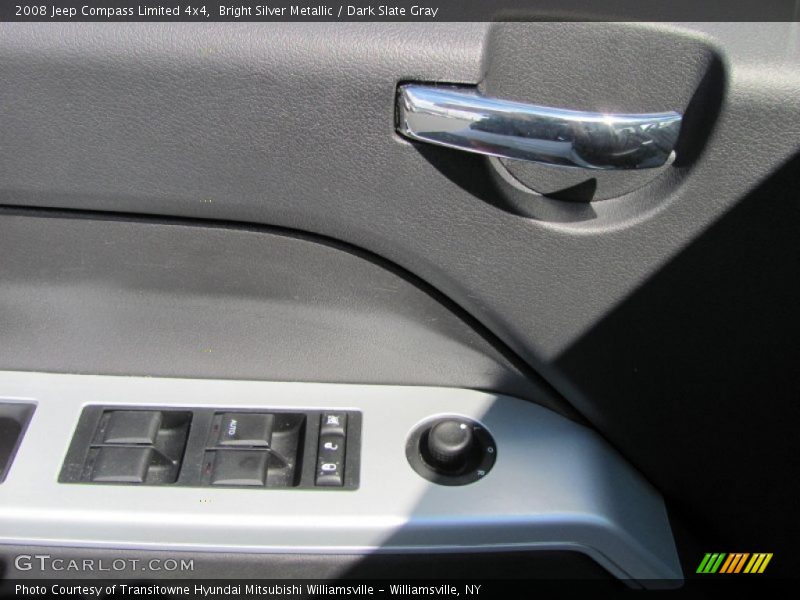 Bright Silver Metallic / Dark Slate Gray 2008 Jeep Compass Limited 4x4