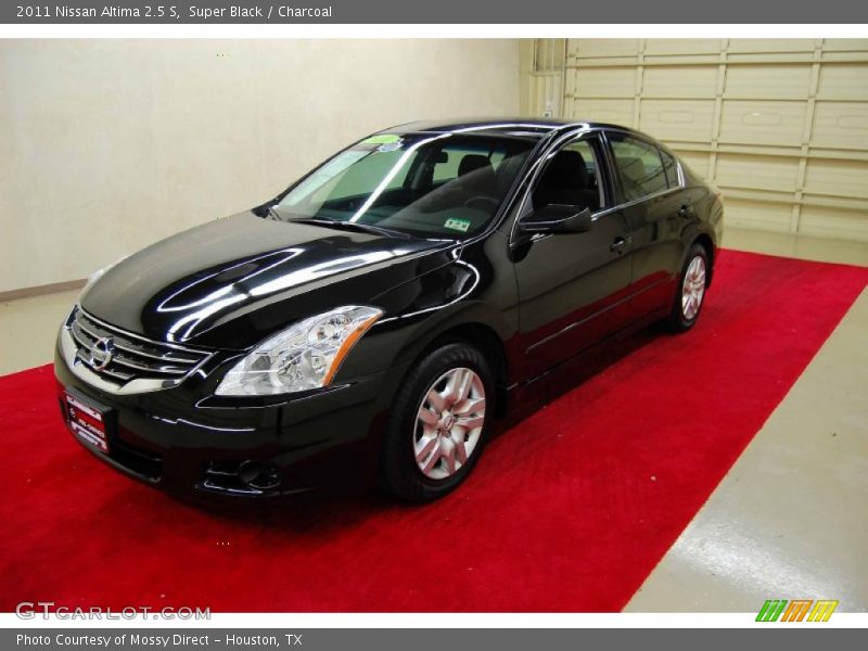 Super Black / Charcoal 2011 Nissan Altima 2.5 S