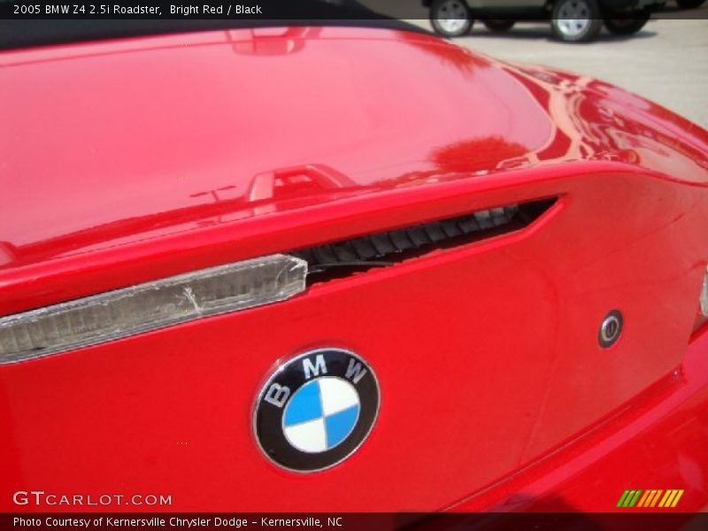 Bright Red / Black 2005 BMW Z4 2.5i Roadster