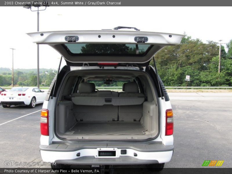 Summit White / Gray/Dark Charcoal 2003 Chevrolet Tahoe Z71 4x4