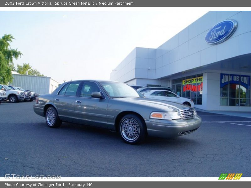 Spruce Green Metallic / Medium Parchment 2002 Ford Crown Victoria