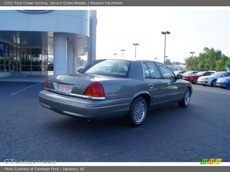 Spruce Green Metallic / Medium Parchment 2002 Ford Crown Victoria