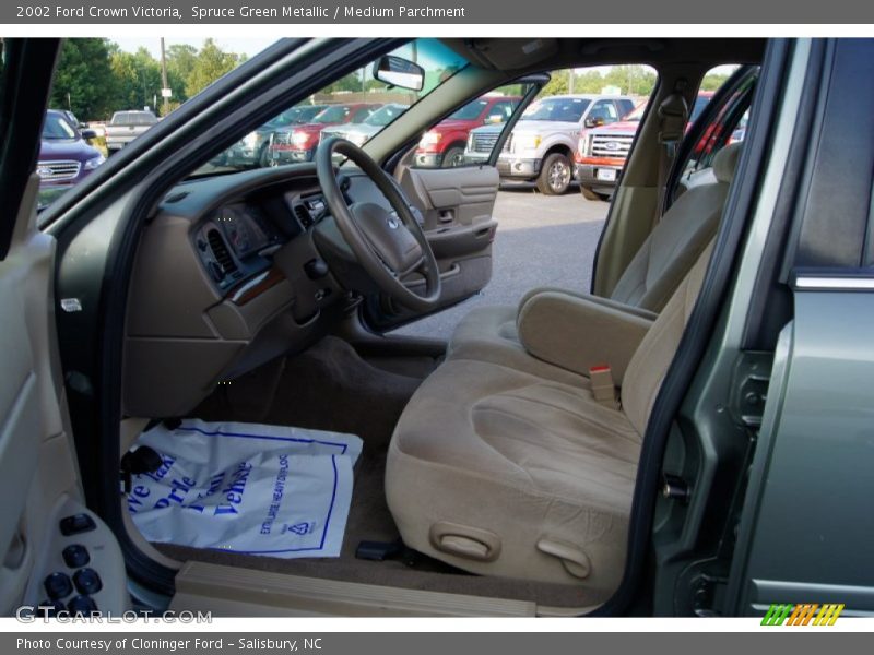 Spruce Green Metallic / Medium Parchment 2002 Ford Crown Victoria