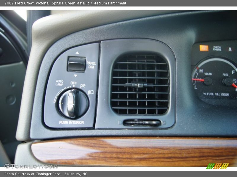 Controls of 2002 Crown Victoria 
