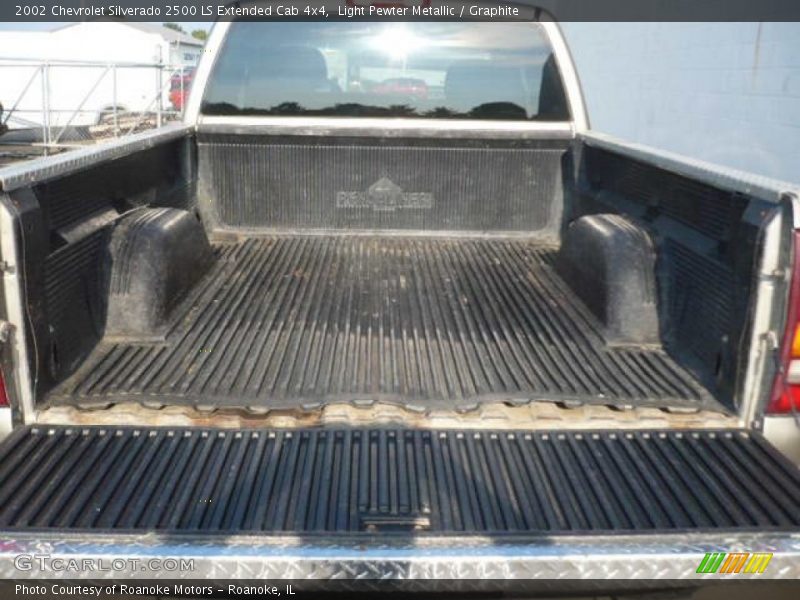 Light Pewter Metallic / Graphite 2002 Chevrolet Silverado 2500 LS Extended Cab 4x4