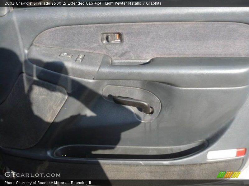 Light Pewter Metallic / Graphite 2002 Chevrolet Silverado 2500 LS Extended Cab 4x4