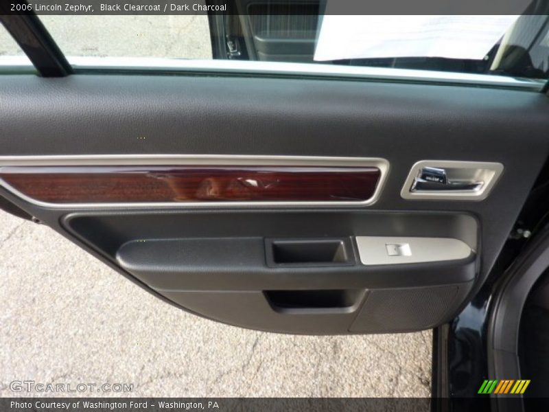 Black Clearcoat / Dark Charcoal 2006 Lincoln Zephyr