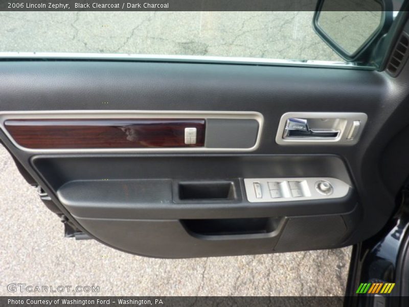 Black Clearcoat / Dark Charcoal 2006 Lincoln Zephyr