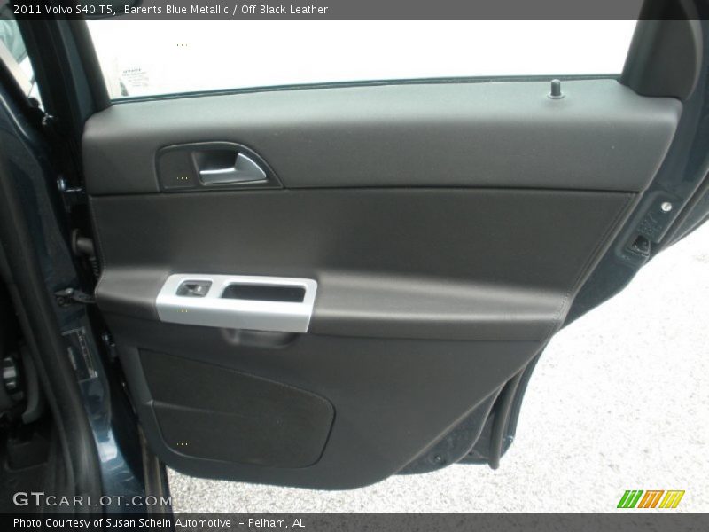 Barents Blue Metallic / Off Black Leather 2011 Volvo S40 T5