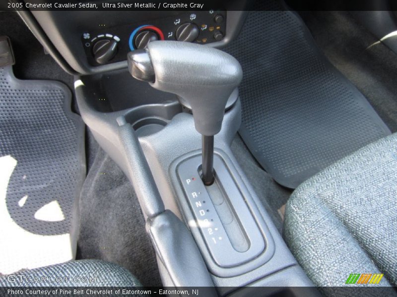 Ultra Silver Metallic / Graphite Gray 2005 Chevrolet Cavalier Sedan